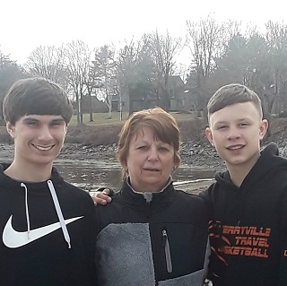 Juston Mom And Travis